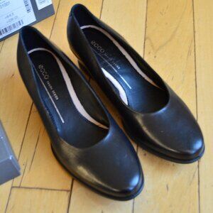 ECCO Pumps Womens 37 Danish Design Wedge Leather Slip On Pumps Black